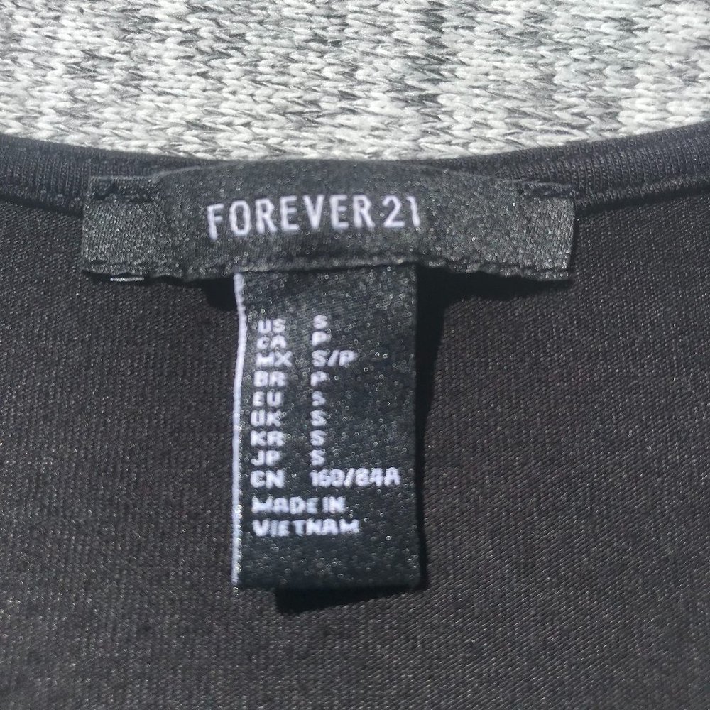 FOREVER 21 Top Small - Picture 8 of 8